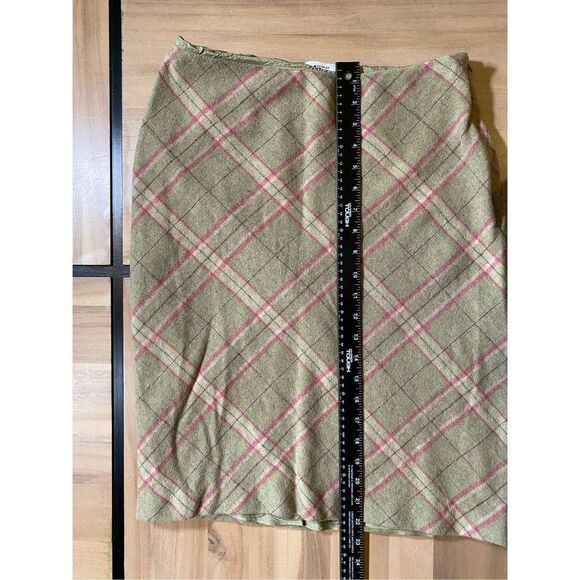 Ann Taylor Loft Skirt‎ - Picture 4 of 5